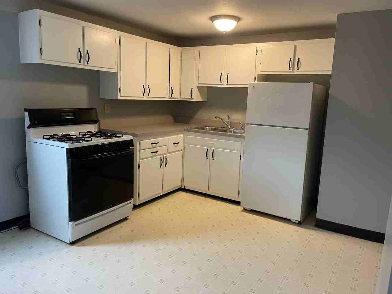 4944 Fairway Ct #4944 - Photo 2 of 10