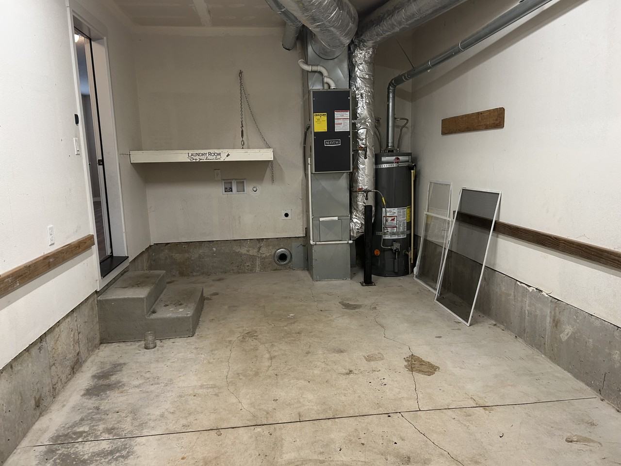 3552 Anchor Ct Ne #3552 - Photo 3 of 16