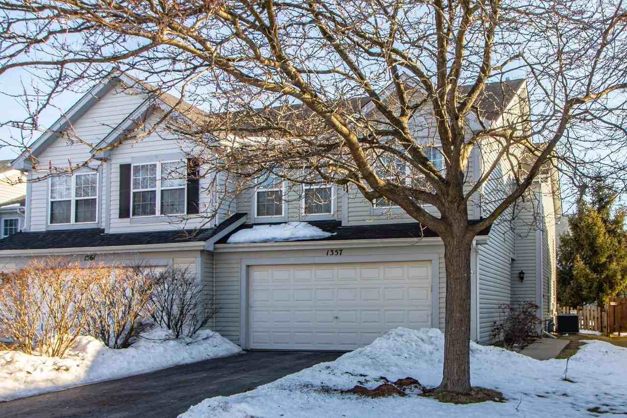 1357 Newport St #1 - Photo 4 of 20