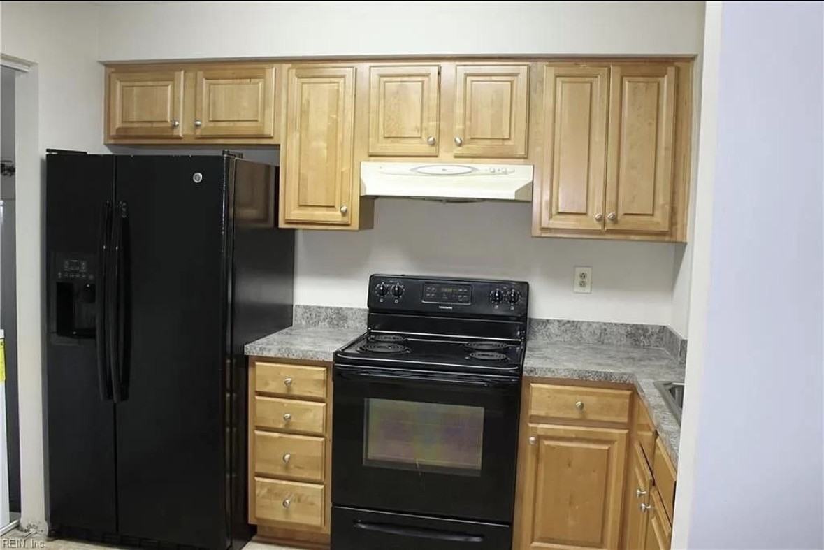 2548 Cove Point Pl #NA - Photo 4 of 8