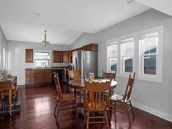 683 42nd St #NA - Photo 3 of 5