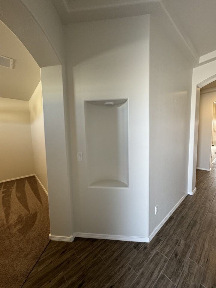 5208 Bullseye Rd Ne #NA - Photo 4 of 23