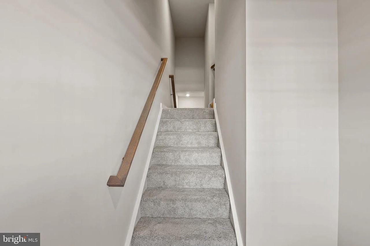 79 Elmiraj Ct - Photo 4 of 20