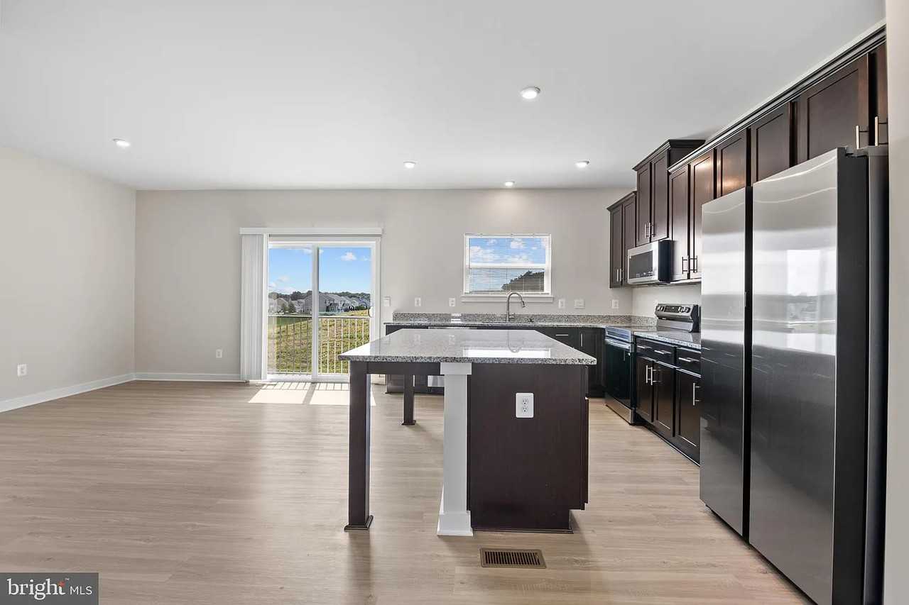 79 Elmiraj Ct - Photo 5 of 20