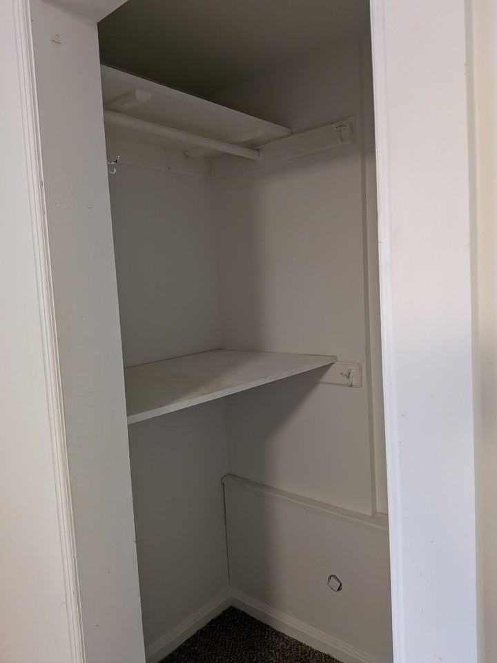 1612 Farr Dr #B - Photo 6 of 22