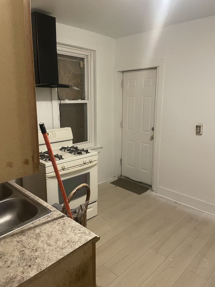 236 Rosemont Ave #NA - Photo 2 of 14