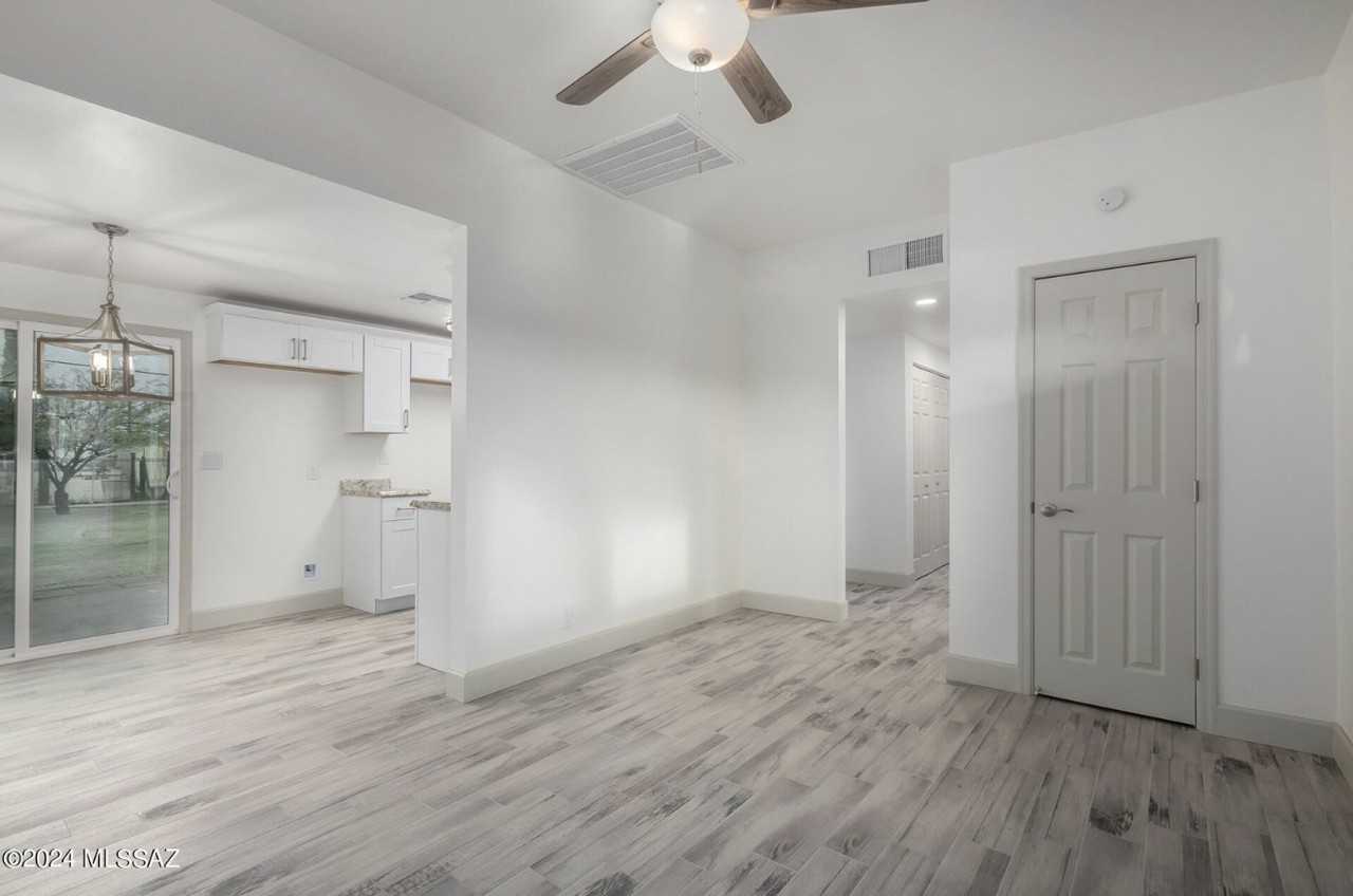 6824 S Burcham Ave #NA - Photo 3 of 20