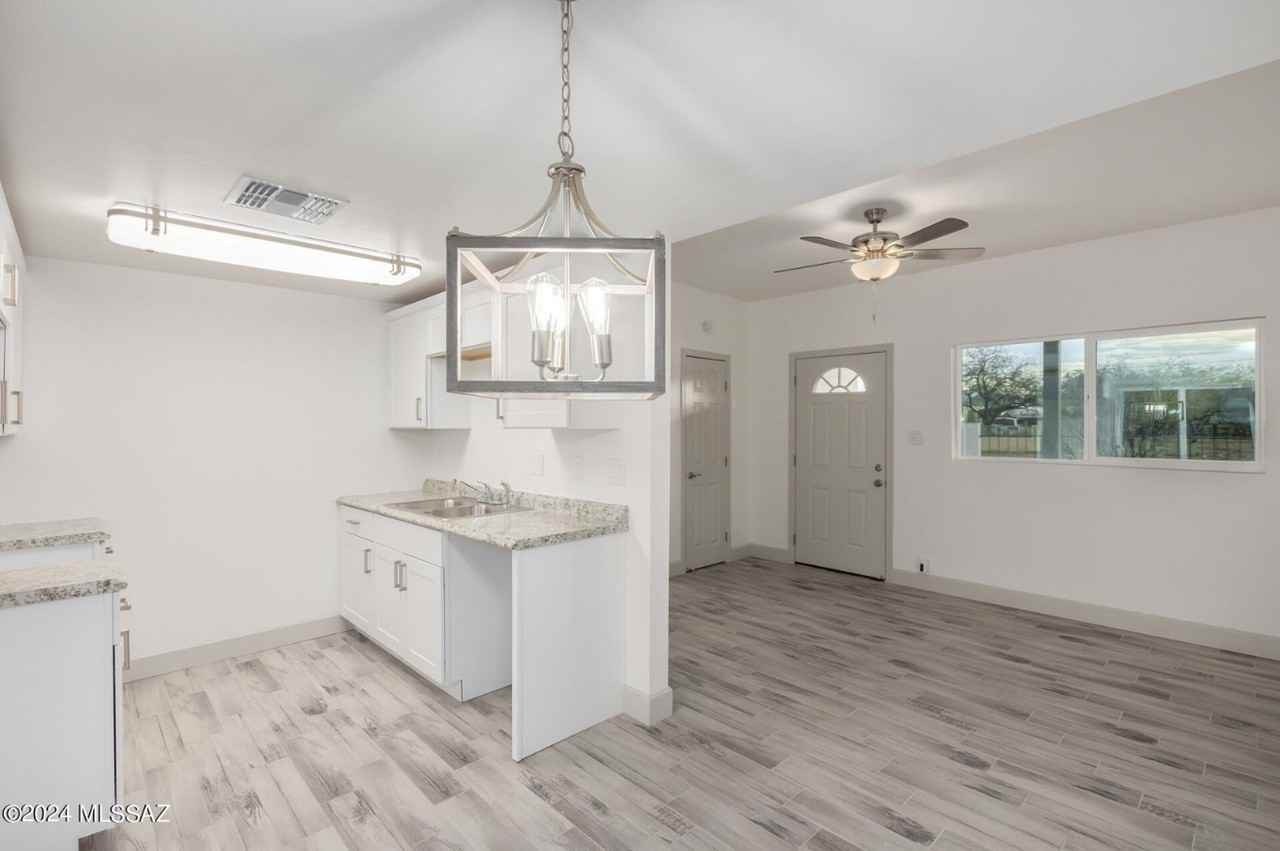 6824 S Burcham Ave #NA - Photo 6 of 20