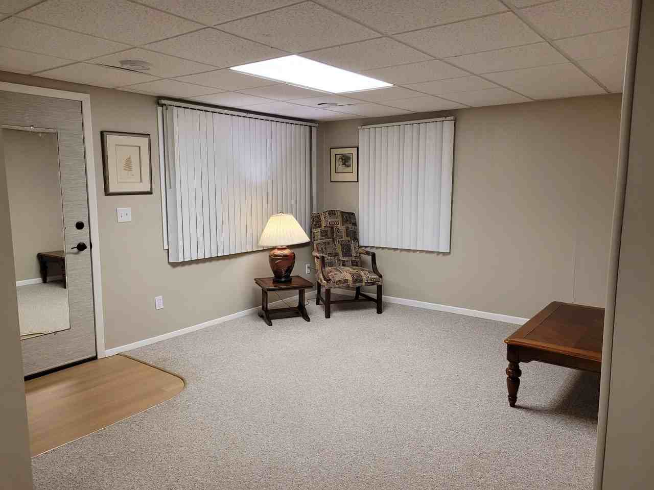 1190 Union St #B - Photo 4 of 18