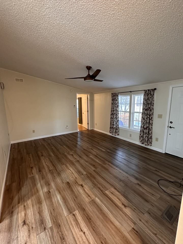 304 Carson Elliott Dr #NA - Photo 7 of 22