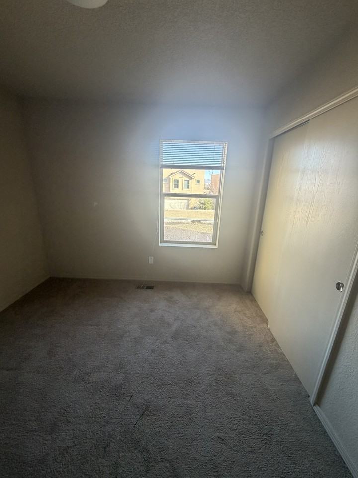 859 Mesa Del Rio St Nw #NA - Photo 5 of 10