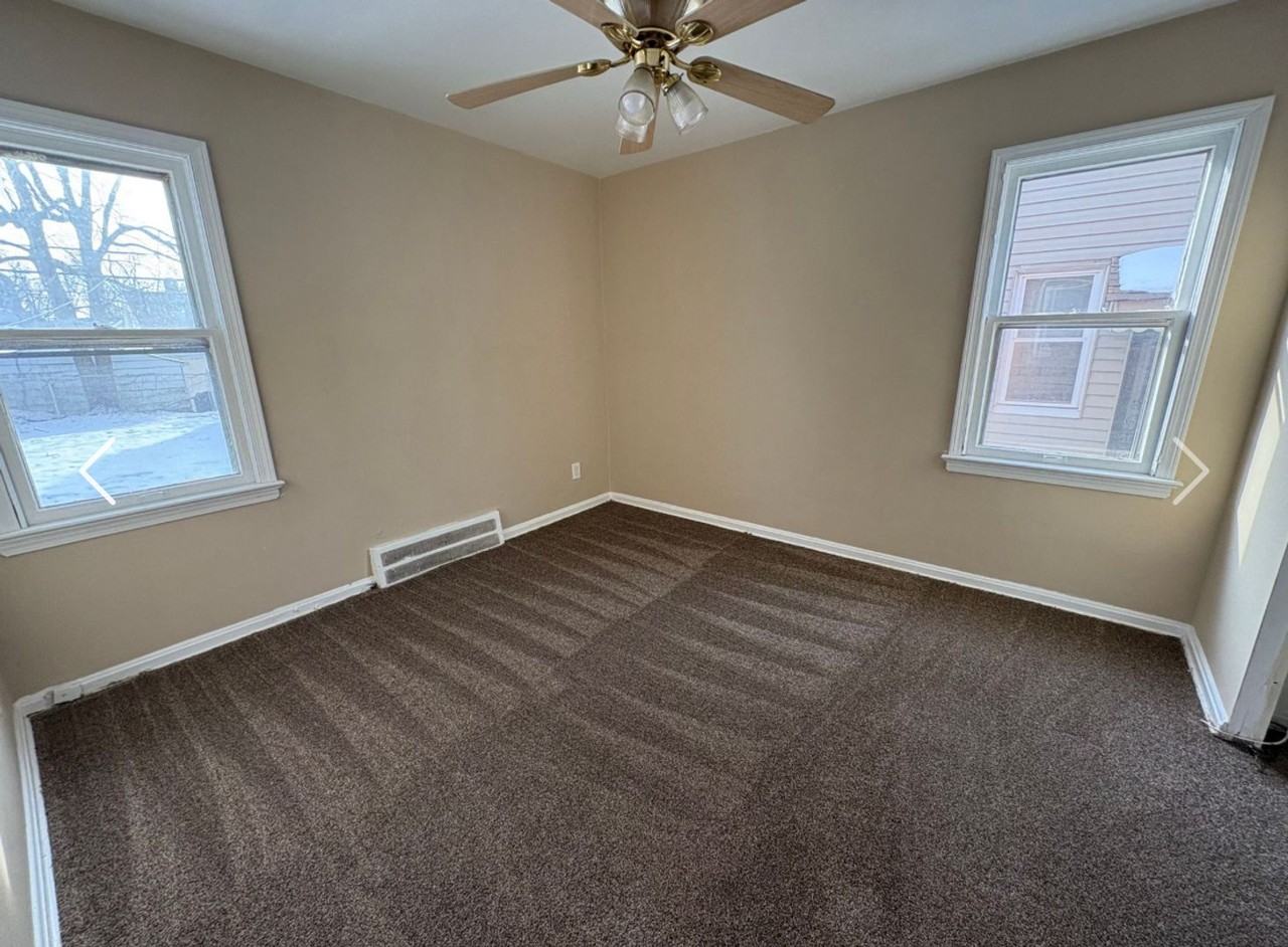 19400 Libby Rd - Photo 6 of 15