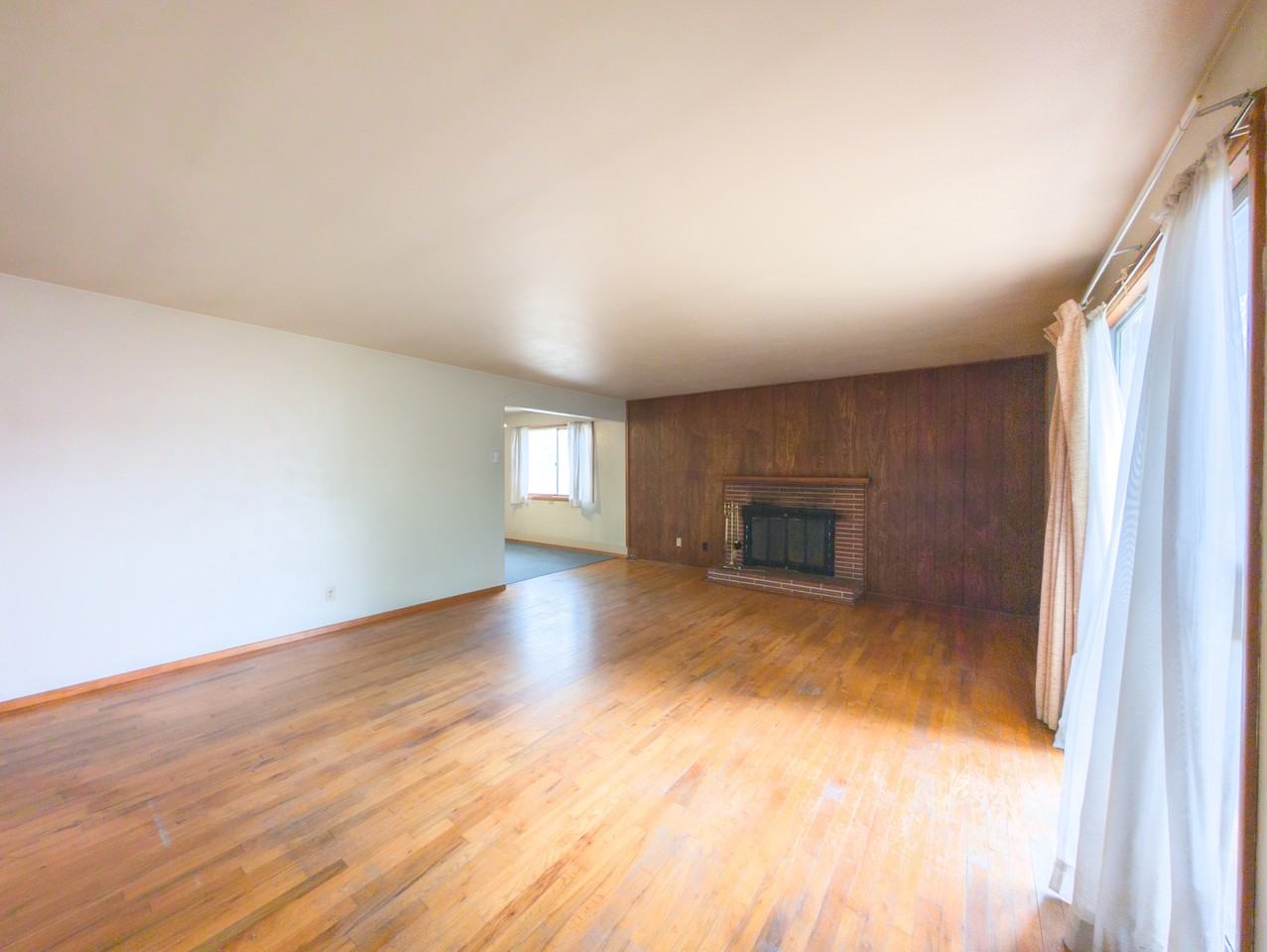 971 Nw Cleveland Ave #1 - Photo 6 of 13