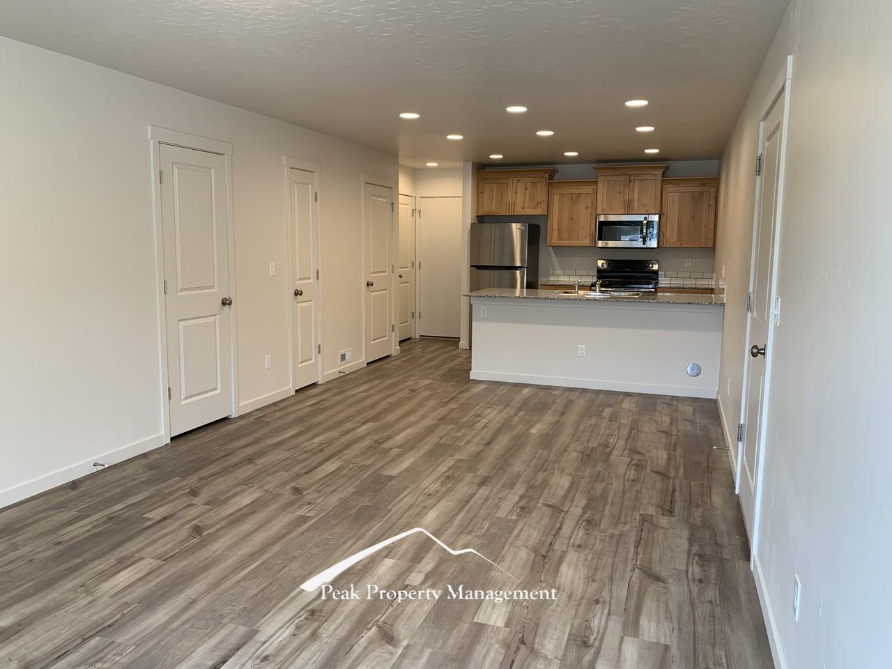 424 W Orchard Ave #2 - Photo 3 of 21