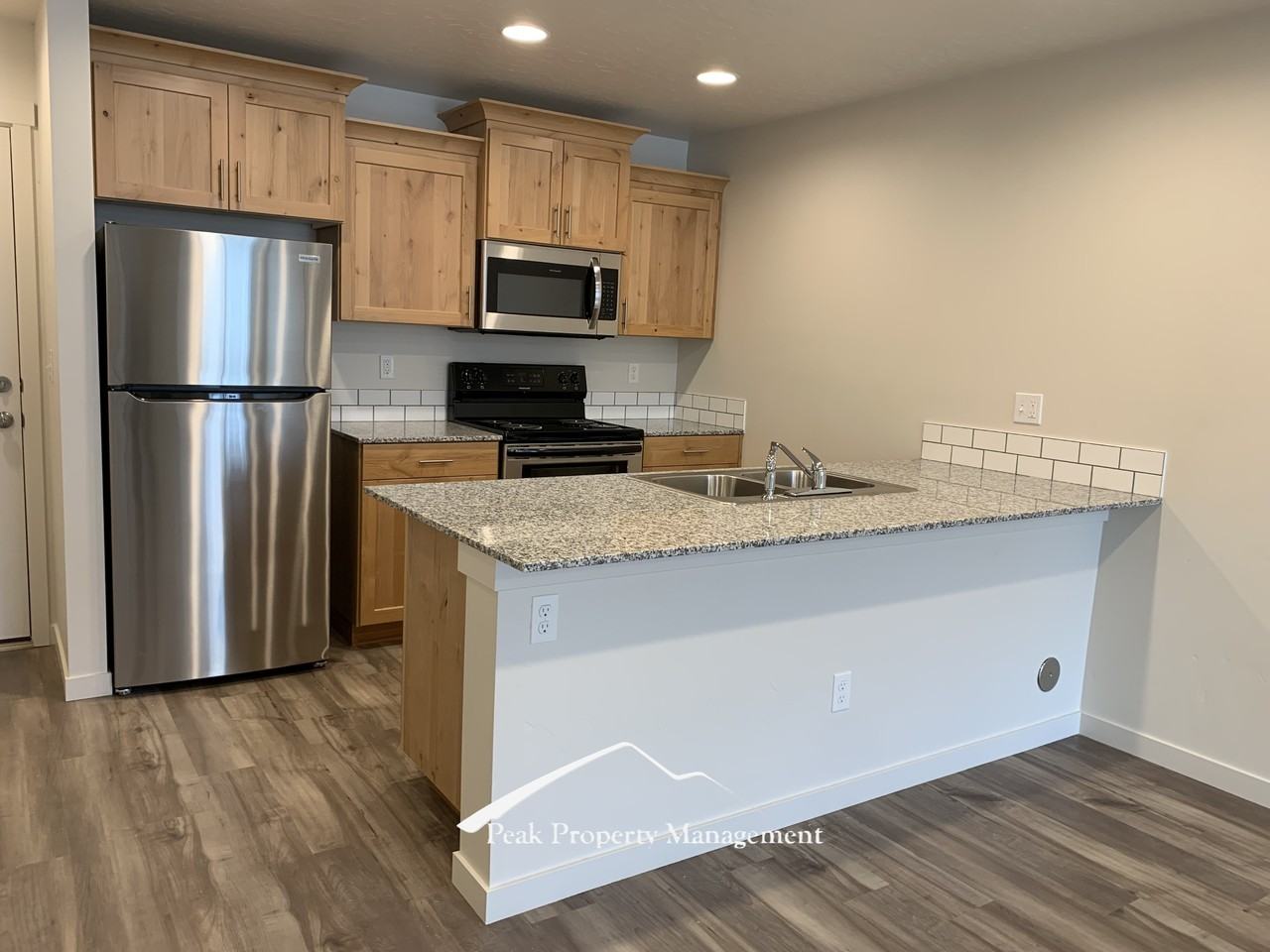 424 W Orchard Ave #2 - Photo 4 of 21