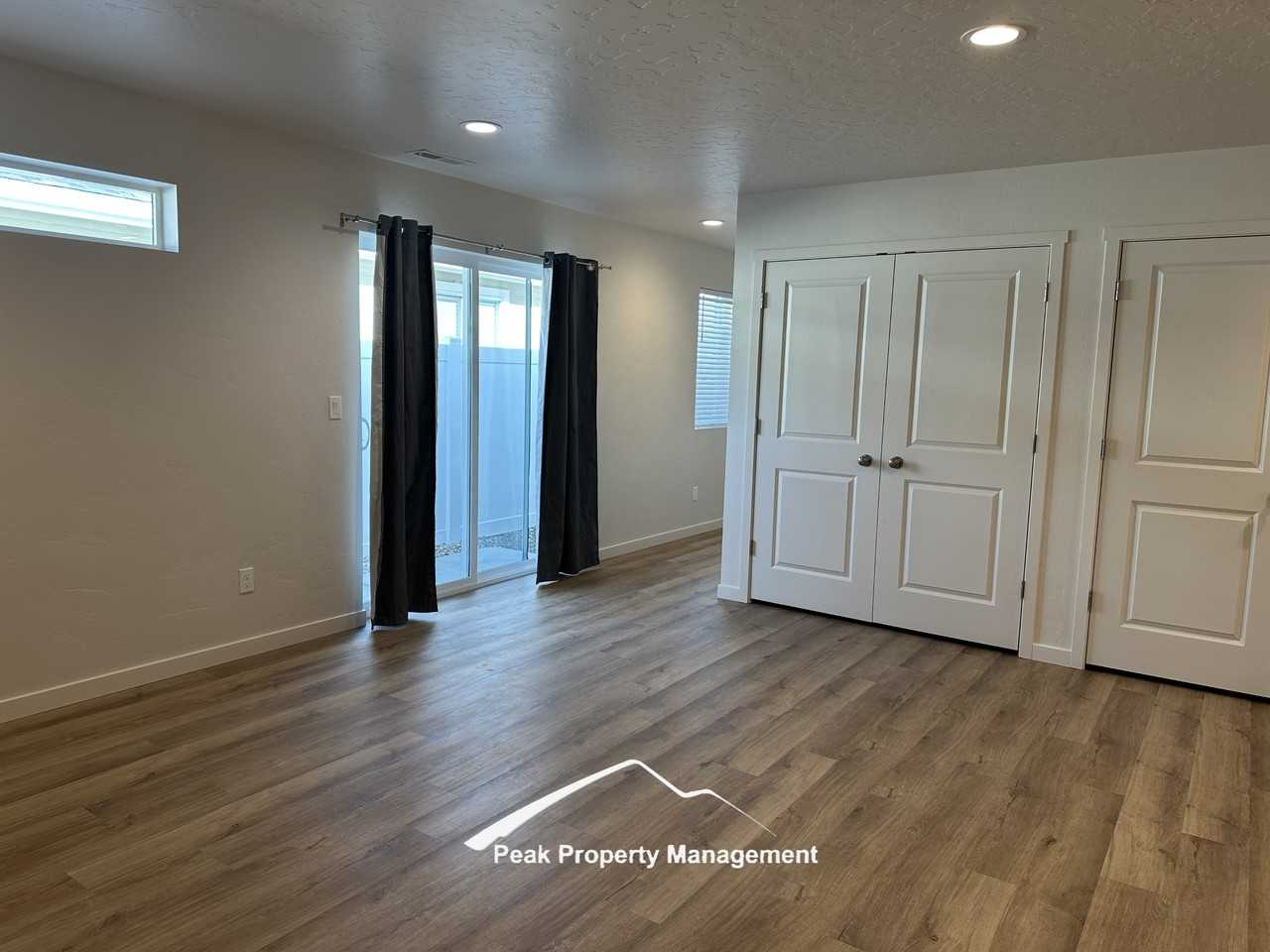 913 N Filly Ave #919 - Photo 4 of 14