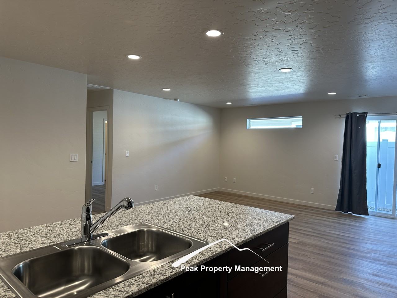 913 N Filly Ave #919 - Photo 7 of 14