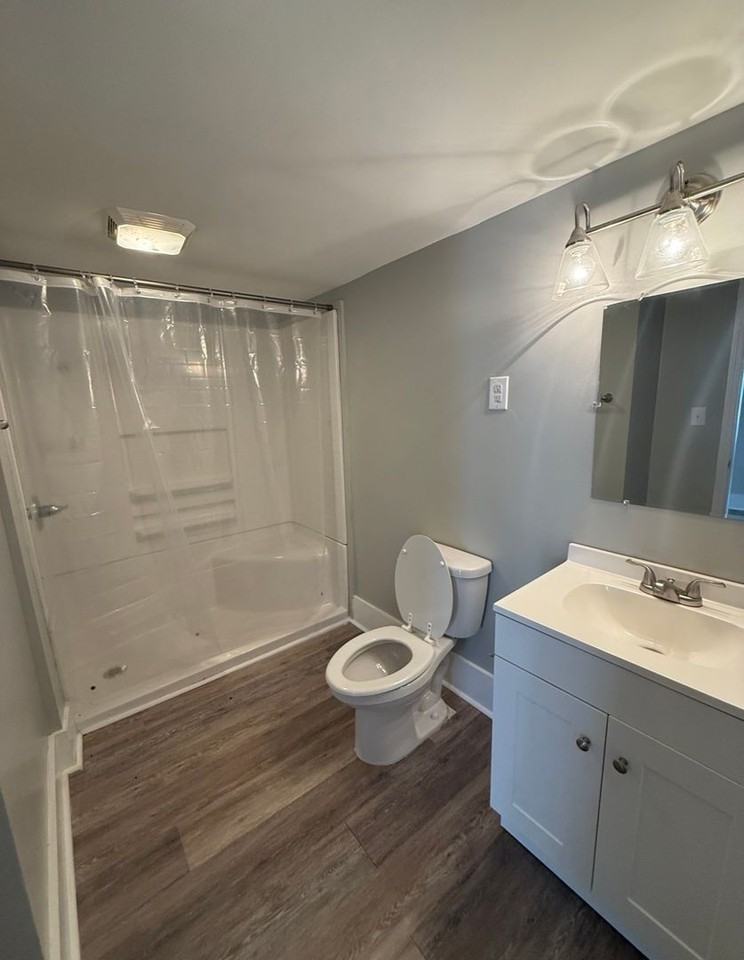 1433 W 4th St - Photo 7 of 13