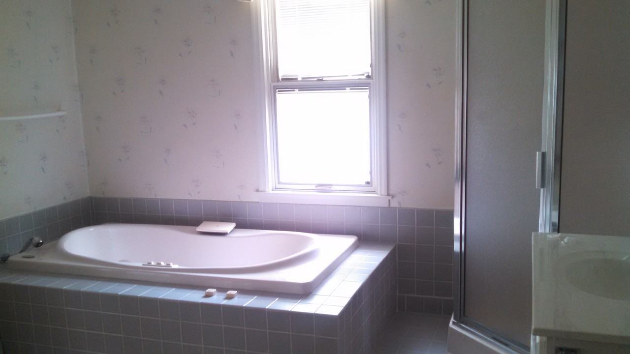 712 W 12th St S #NA - Photo 3 of 4