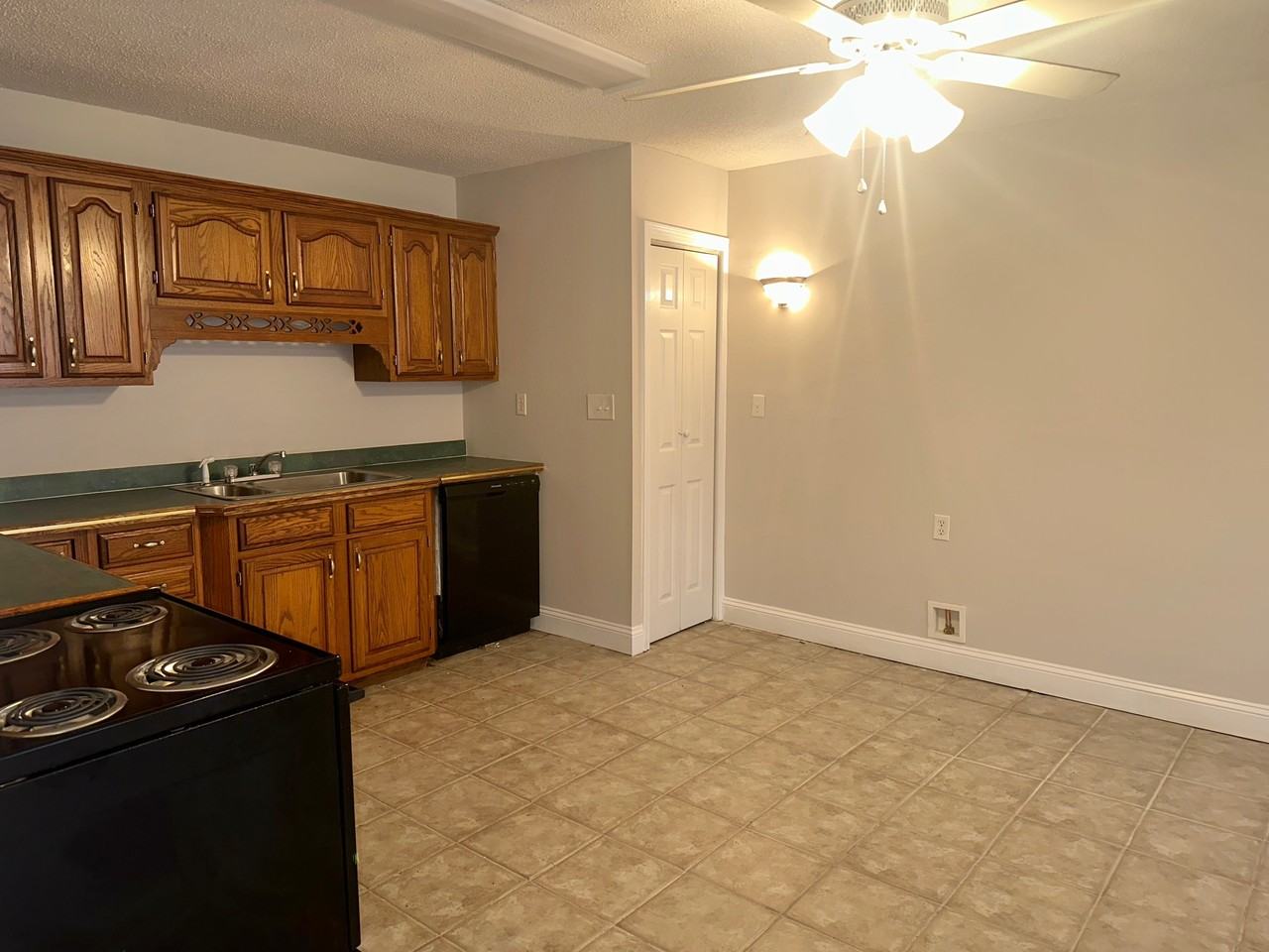 1835 Pamplico Hwy - Photo 2 of 25