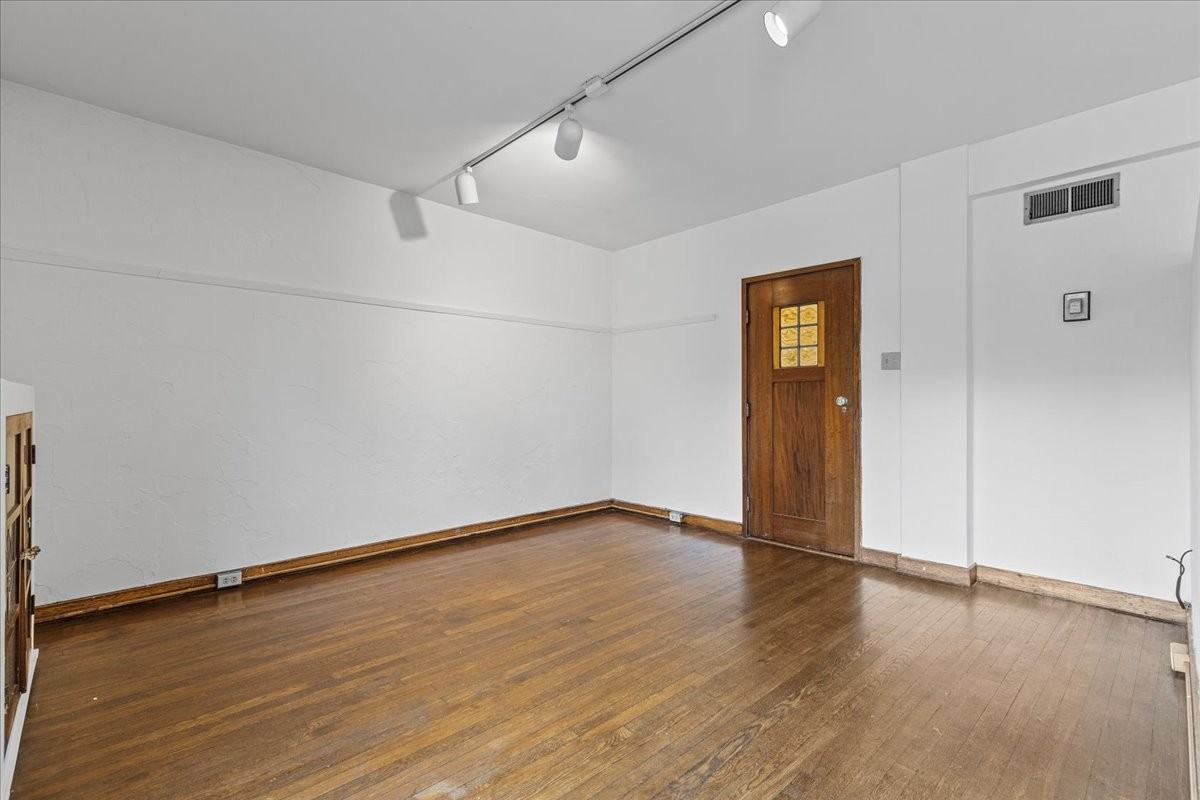 342 S Highland Ave #15A - Photo 7 of 23