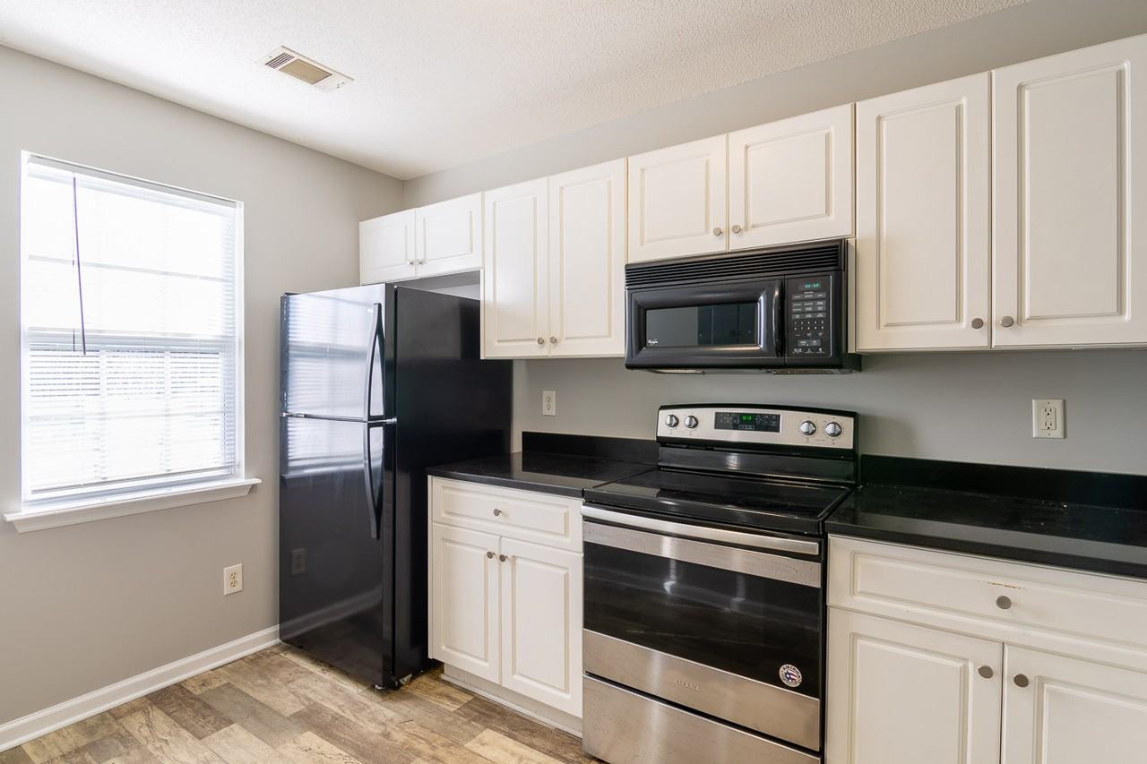 4711 Brookwood Ln #1 - Photo 3 of 17