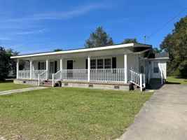 featured image of 2605 S Purvis Dr #1