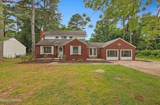 2963 N Highland Ave - Photo 1 of 1