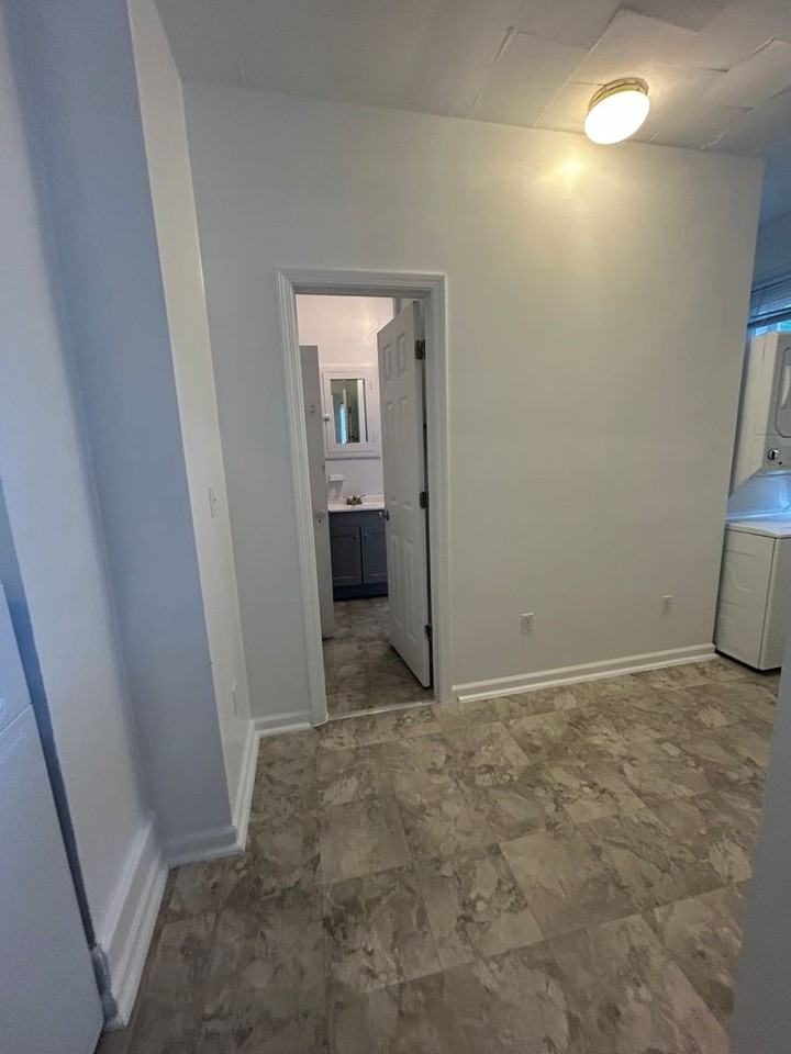 1018-1024 Brown Street - Photo 7 of 29