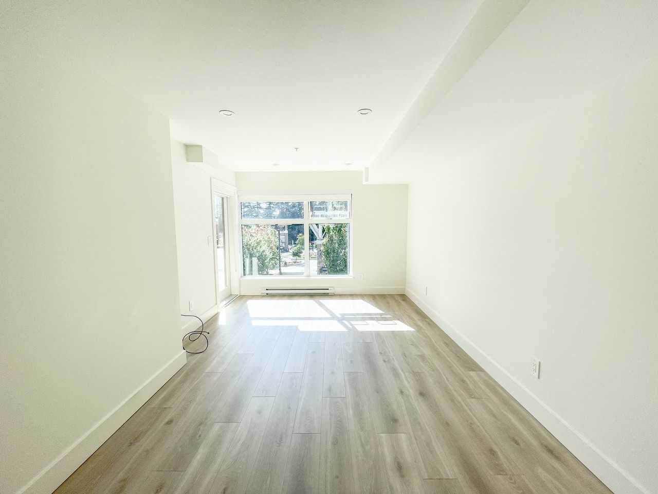 1456 Johnston Road #204 - Photo 4 of 11