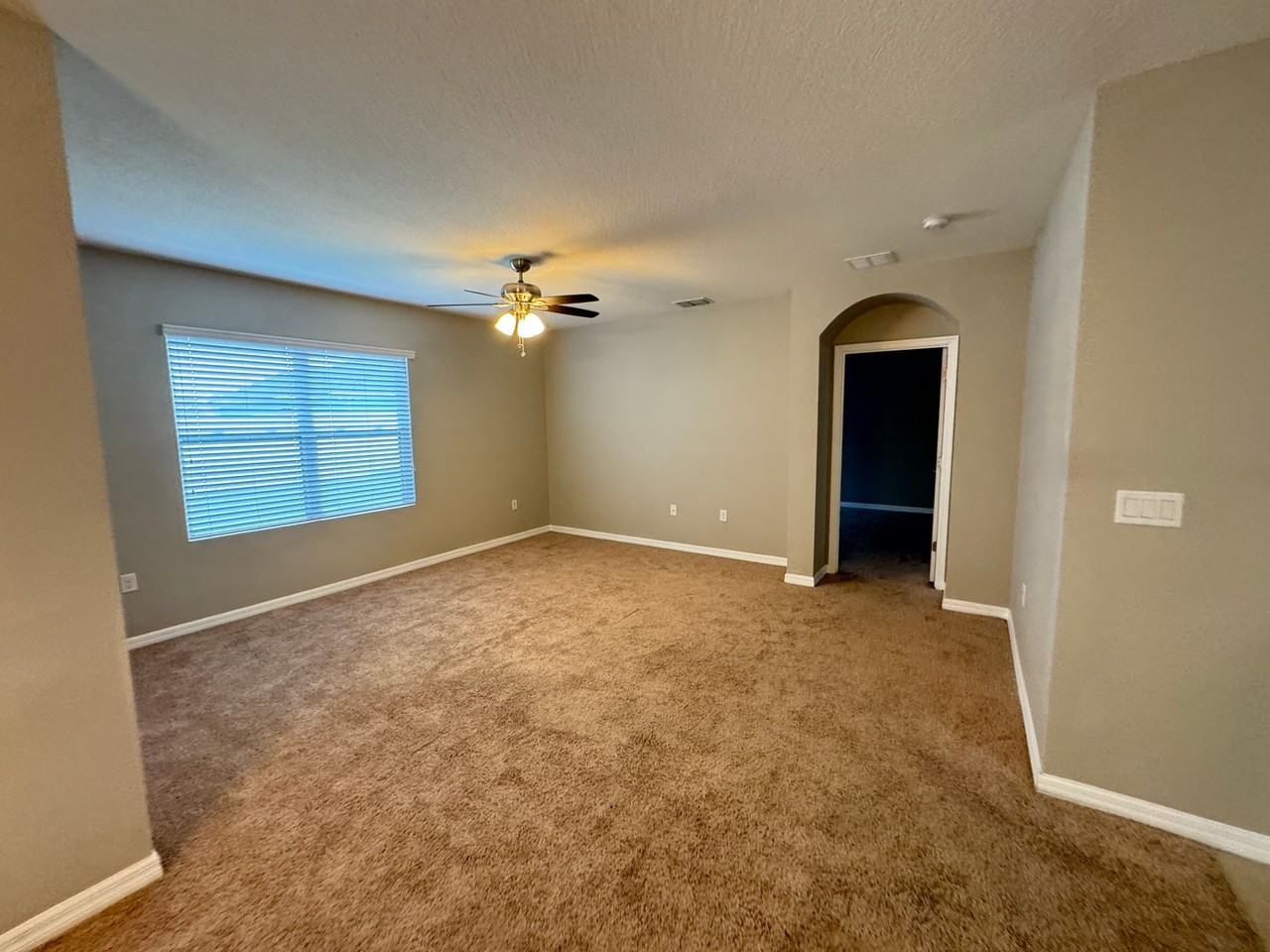 1665 Laurel Oaks Dr - Photo 5 of 44