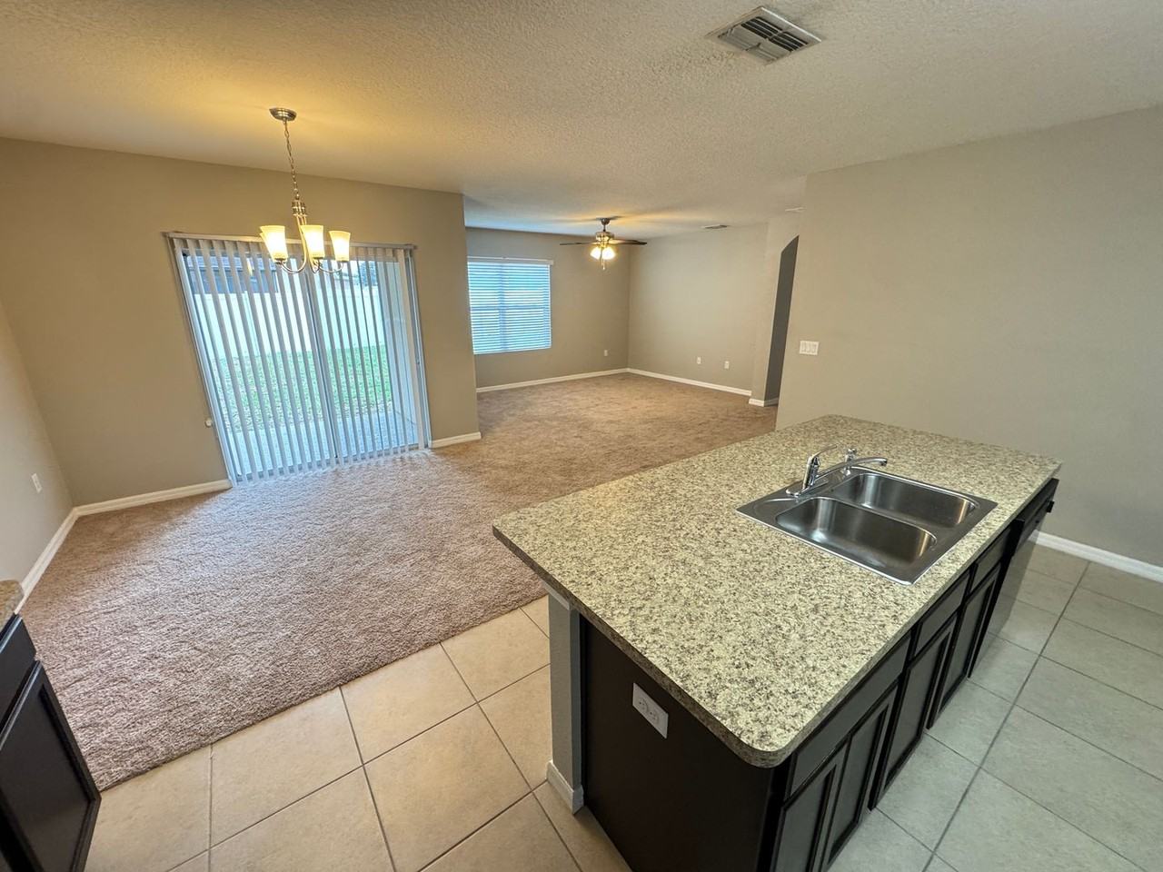 1665 Laurel Oaks Dr - Photo 7 of 44