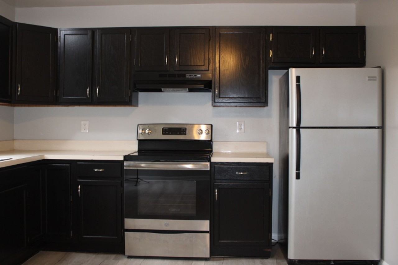 213 Ark Dr - Photo 3 of 11