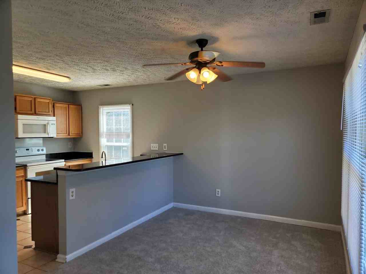 2948 Chillingworth Dr - Photo 4 of 13