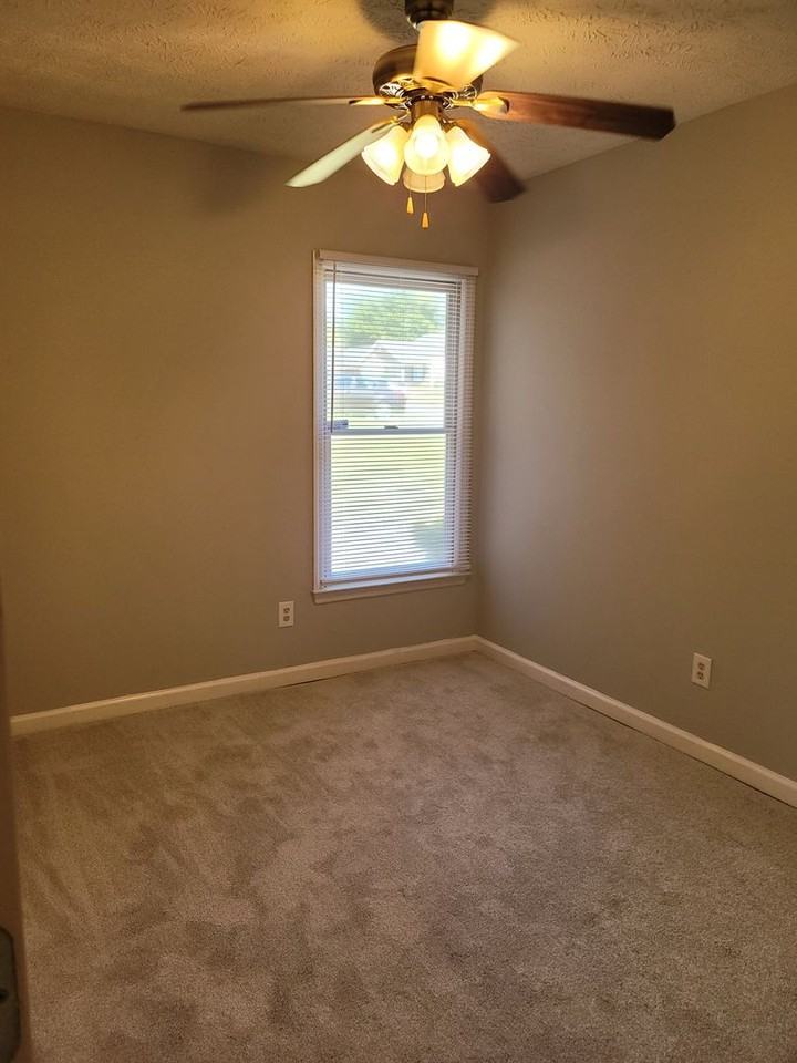 2948 Chillingworth Dr - Photo 7 of 13