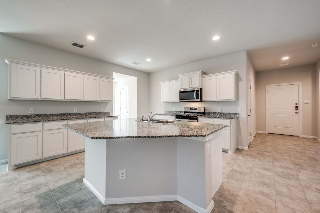 5905 Harvey Gap Ln - Photo 3 of 12