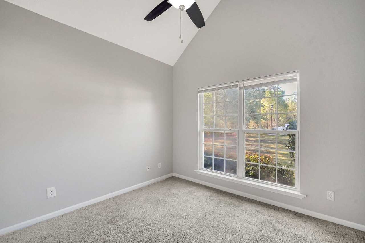 1200 Peacock Trl - Photo 3 of 30