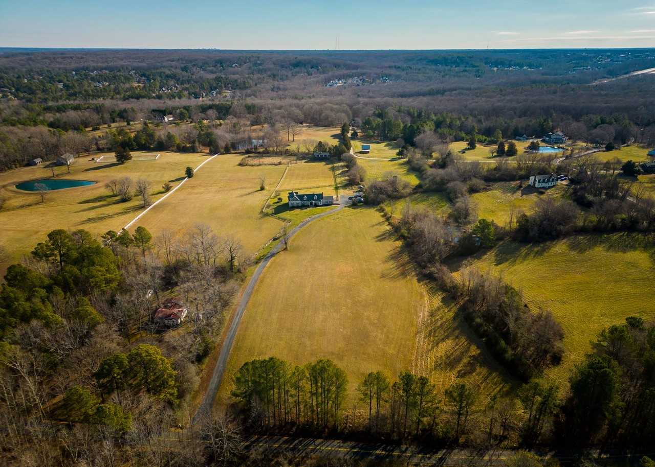 2317 Huguenot Springs Rd - Photo 5 of 35