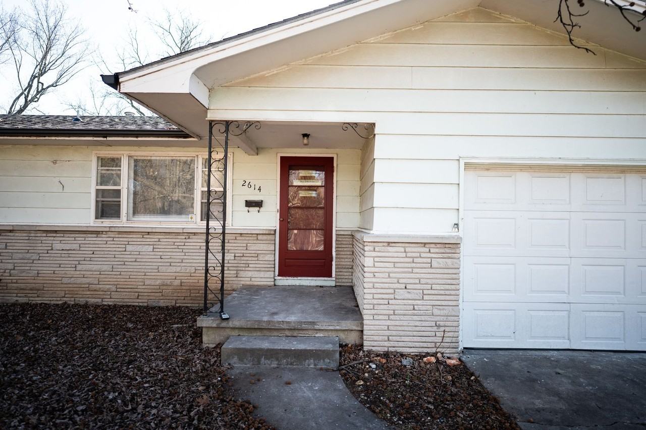 2614 E Lombard St - Photo 2 of 18