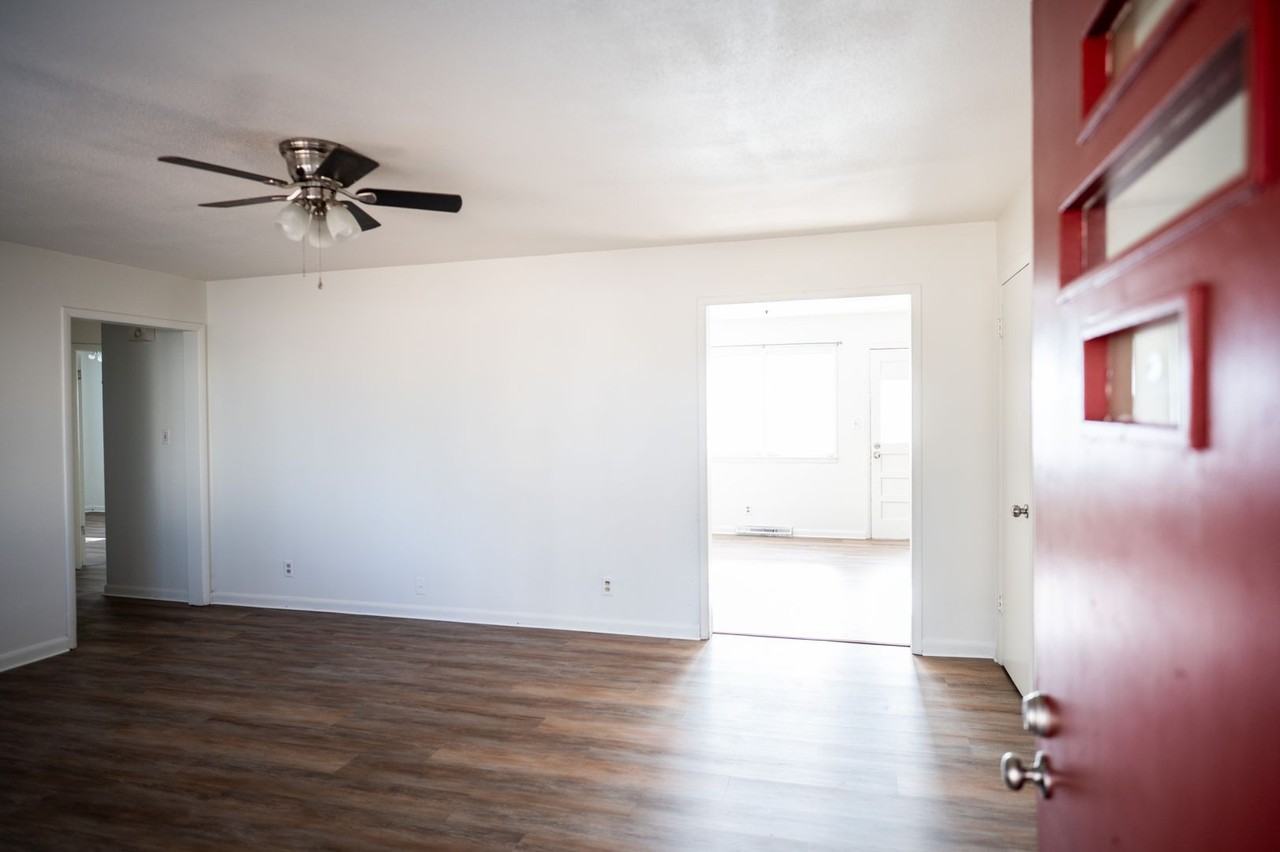 2614 E Lombard St - Photo 3 of 18