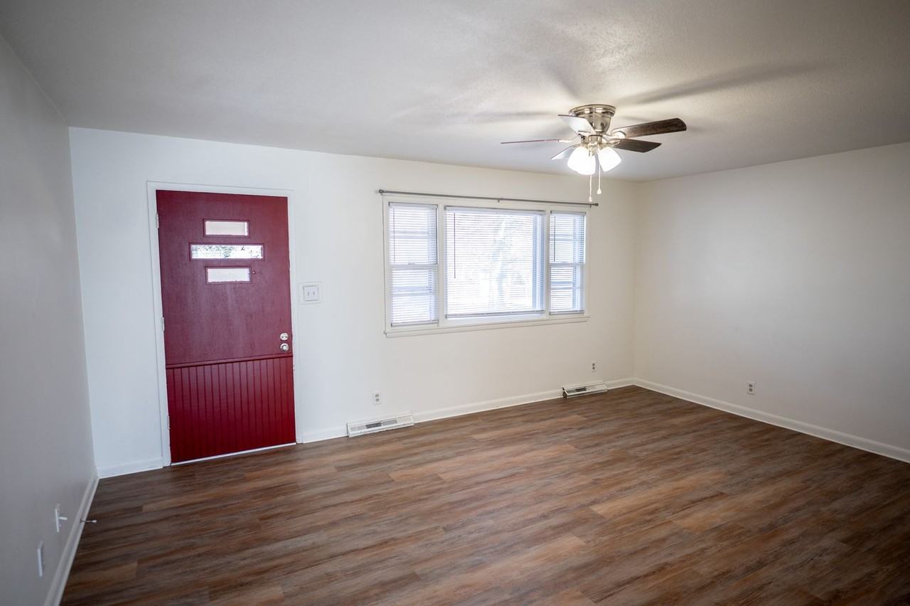 2614 E Lombard St - Photo 6 of 18