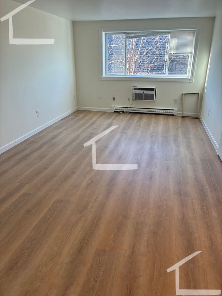 13 Embassy Rd - Photo 2 of 12