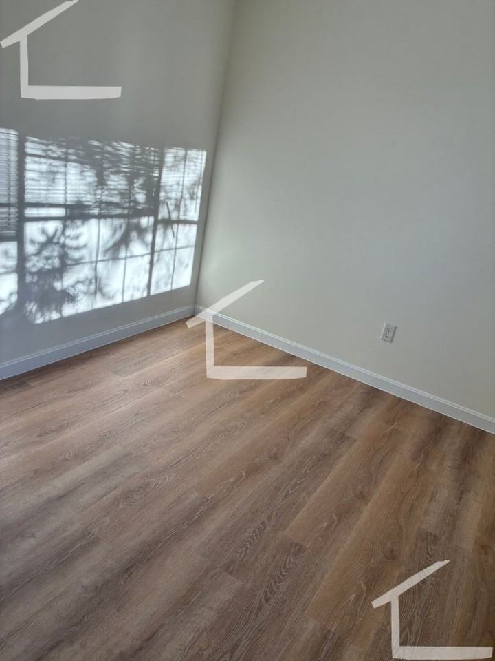 13 Embassy Rd - Photo 5 of 12