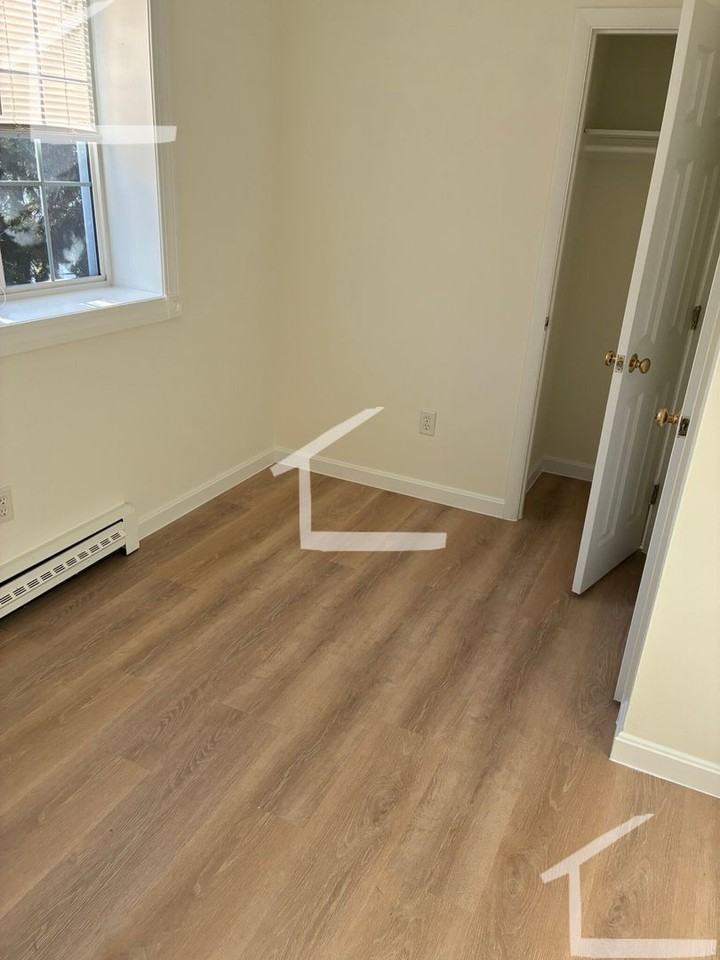 13 Embassy Rd - Photo 6 of 12