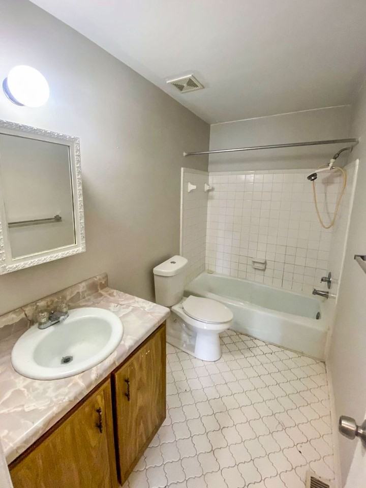 2306 Rush St - Photo 5 of 5