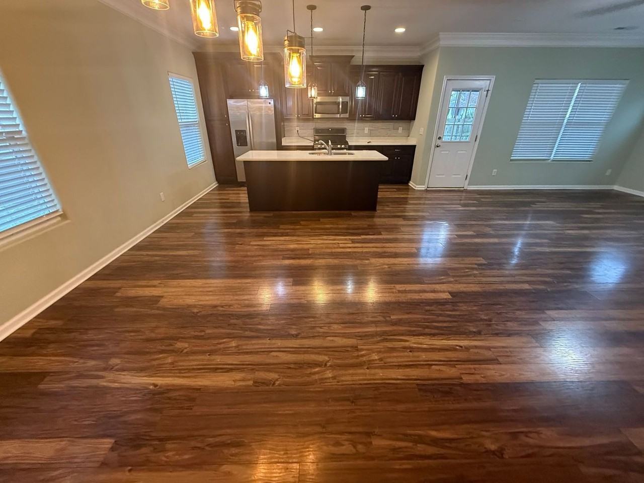 2223 Vincent Ave - Photo 4 of 17