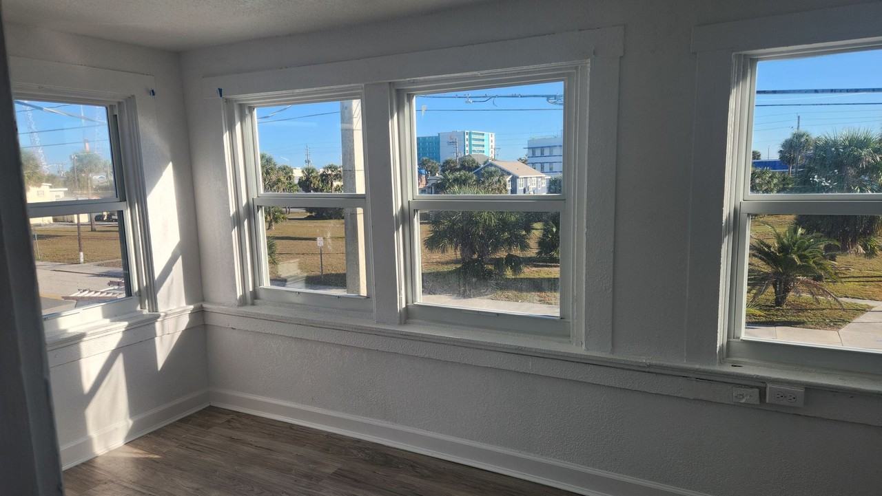 150 S.  Grandview - Photo 2 of 10