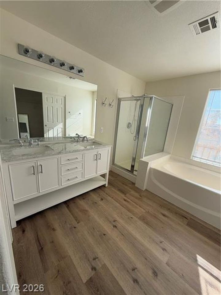 3018 Anchorman Way - Photo 3 of 12