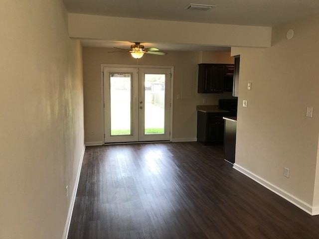 734 Huntly Dr - Photo 4 of 17