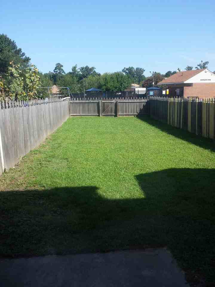 734 Huntly Dr - Photo 7 of 17